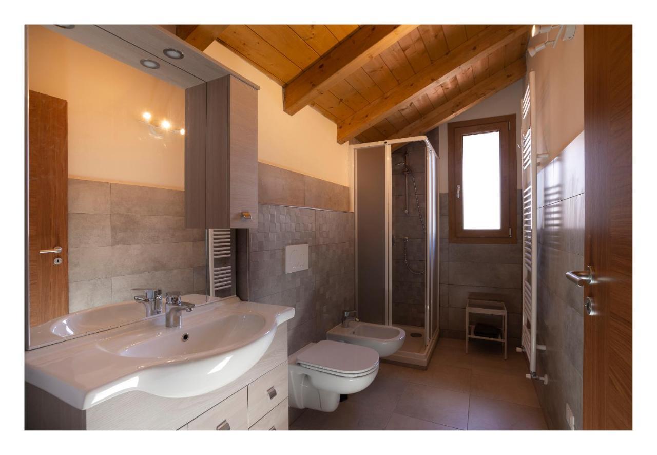 Al Salto Del Gatto Bed and Breakfast Schianno Buitenkant foto